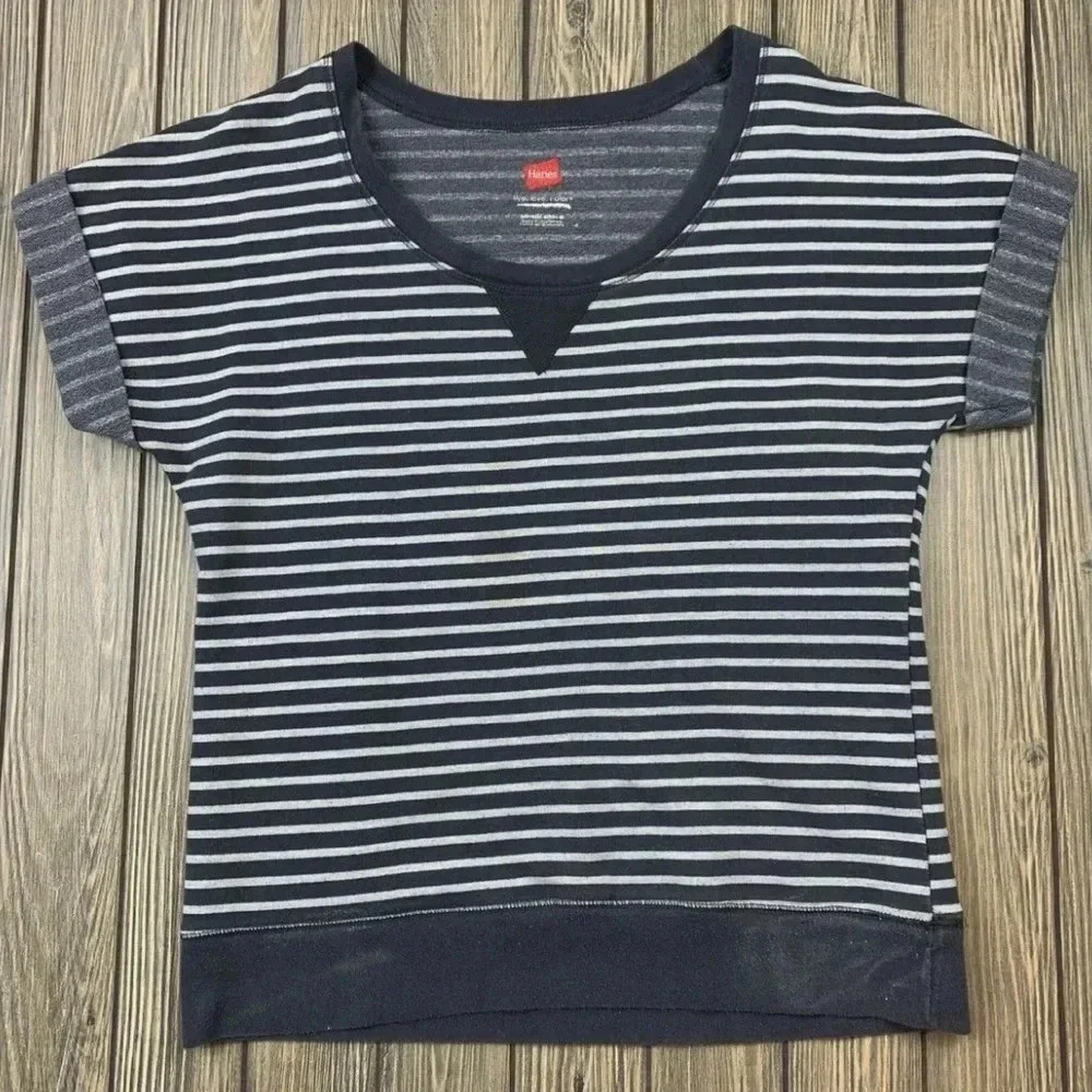 Hanes Live Love Color Womens Medium Striped Short Sleeve Sweatshirt Grey White